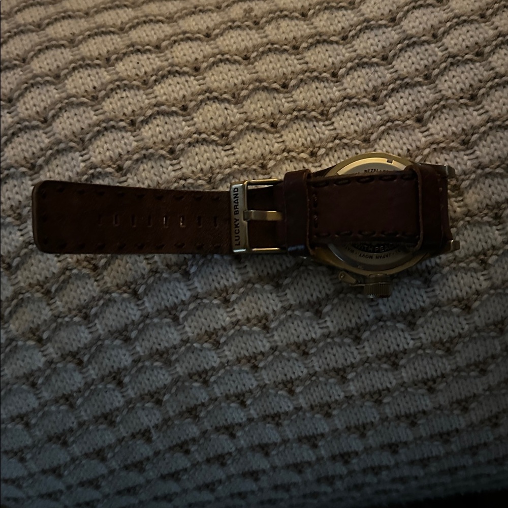 Lucky Brand Men’s antique Gold-Tone Watch - Picture 7 of 7
